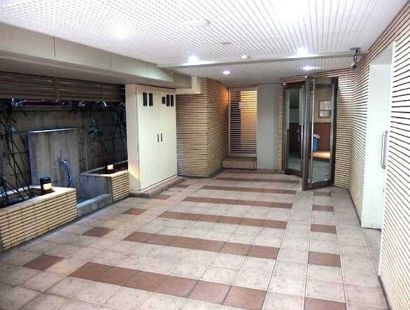 新宿御苑前駅 徒歩6分 7階の物件外観写真