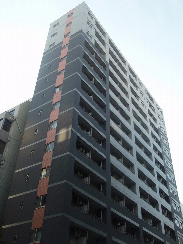 レジディア三越前の物件外観写真