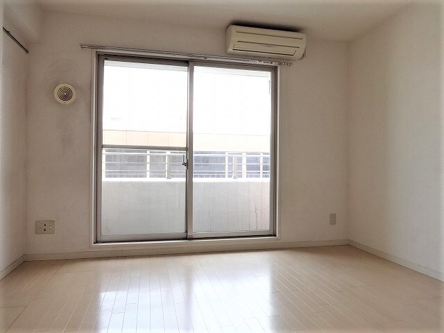 レジディア三越前の物件内観写真