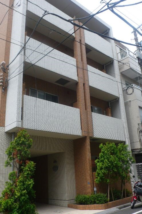 メゾン　コルニスの物件外観写真