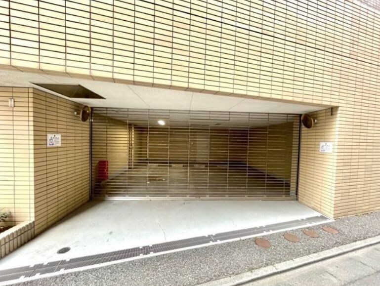 レジディア神田岩本町の物件外観写真