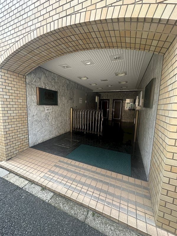 ライオンズマンション南青山シドニービルの物件外観写真