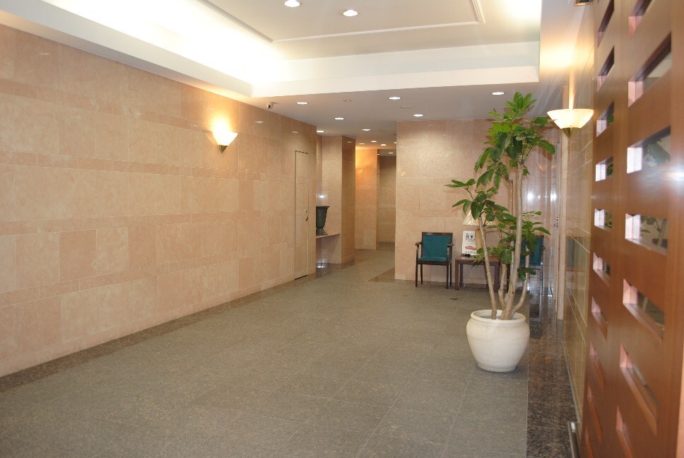 ファミールグラン銀座4丁目の物件外観写真