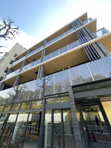 オーパスレジデンス南青山の物件外観写真