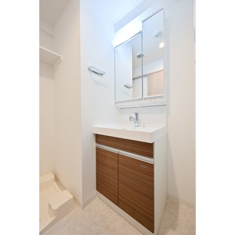 グランカーサ上野松が谷の物件内観写真