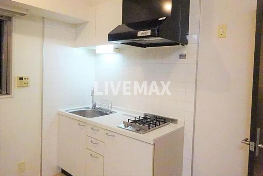 ラグジュアリーアパートメント御徒町の物件内観写真