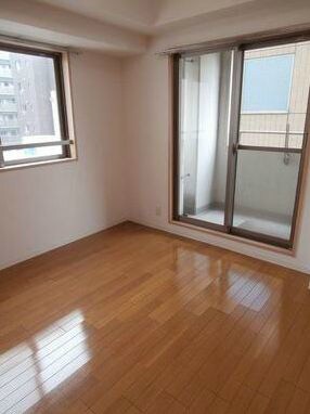 カスタリア新富町の物件内観写真