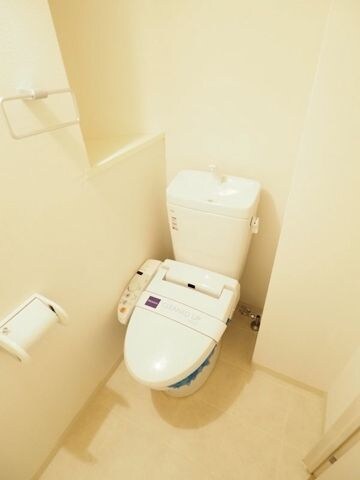 レジディア三越前の物件内観写真