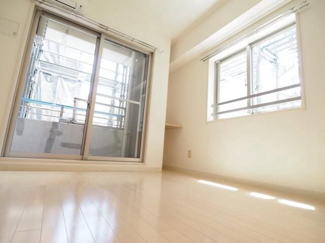 レジディア三越前の物件内観写真