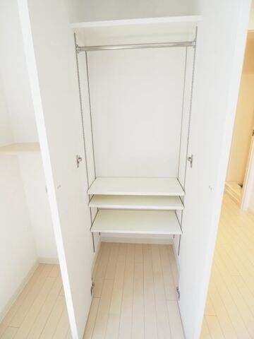 レジディア三越前の物件内観写真