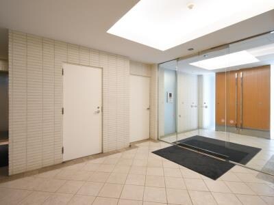 キャビンアリーナ南青山の物件外観写真