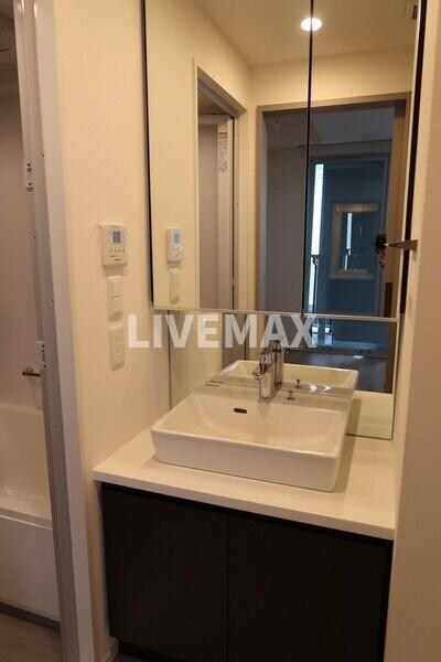 ローレルタワールネ浜松町の物件内観写真