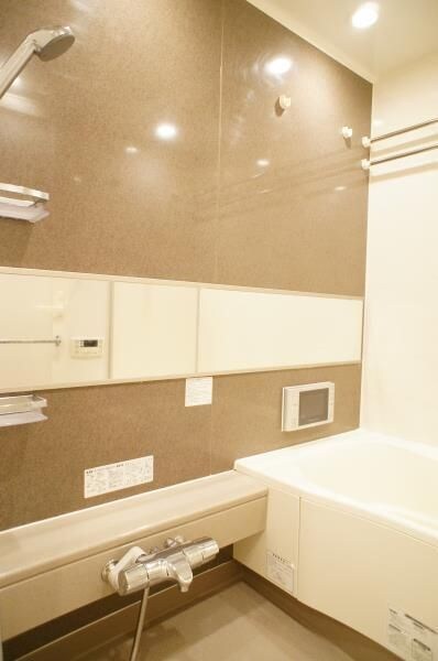 アパートメンツ三田の物件内観写真