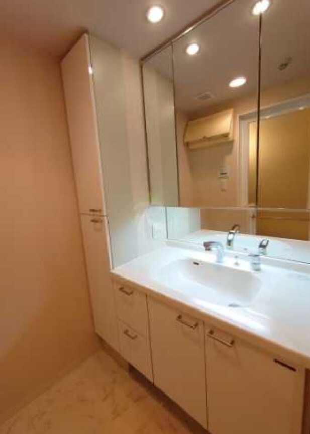 カスタリア新御茶ノ水の物件内観写真