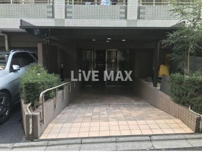 サージュ赤坂の物件外観写真