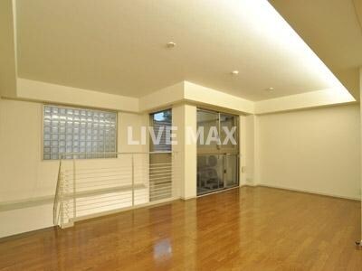 ミリアレジデンス乃木坂の物件内観写真