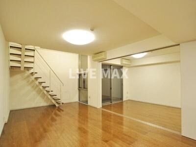 ミリアレジデンス乃木坂の物件内観写真