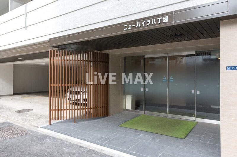 ニューハイツ八丁堀の物件外観写真