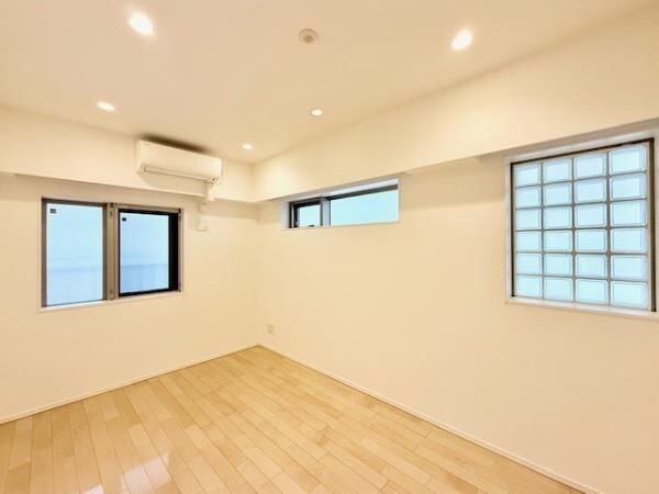 アパートメンツ三田の物件内観写真