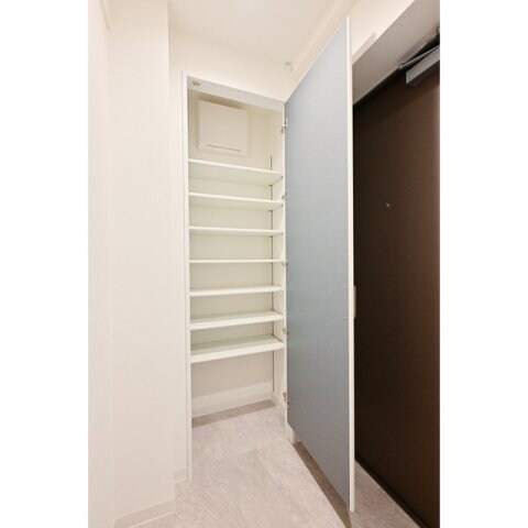 グランカーサ上野松が谷の物件内観写真