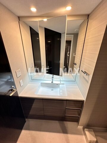 ザ・グランクラッセ日本橋イーストの物件内観写真