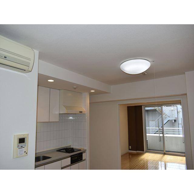 ルクレ新川レジデンスの物件内観写真