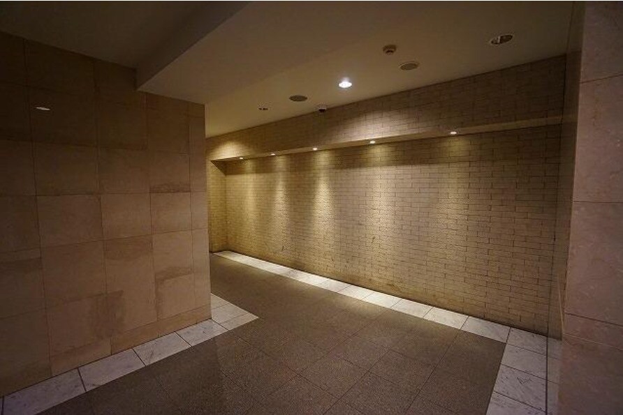 新橋駅 徒歩2分 11階の物件外観写真