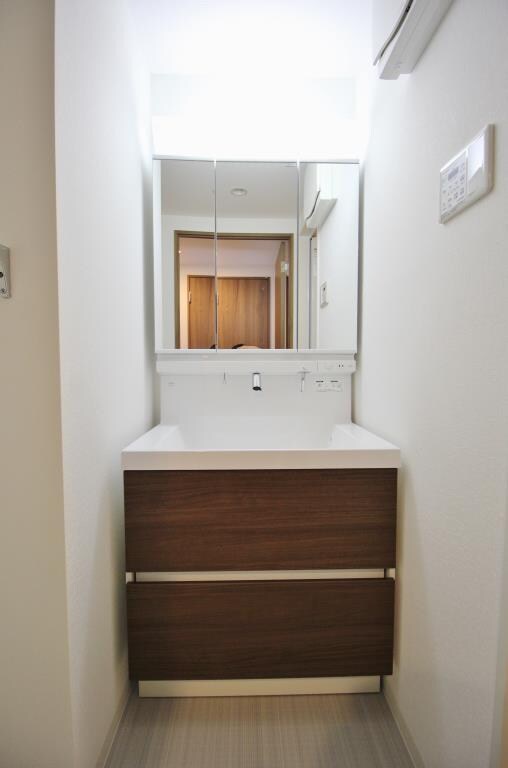 イート アパートメント ヴェリタスの物件内観写真