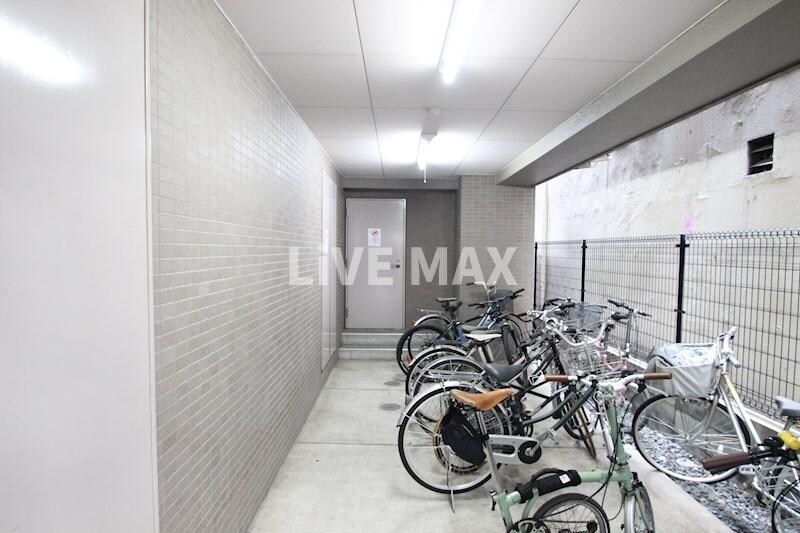 メインステージ日本橋箱崎の物件外観写真