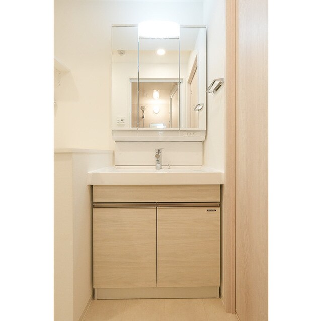 コンフォリア・リヴ豊洲キャナルの物件内観写真