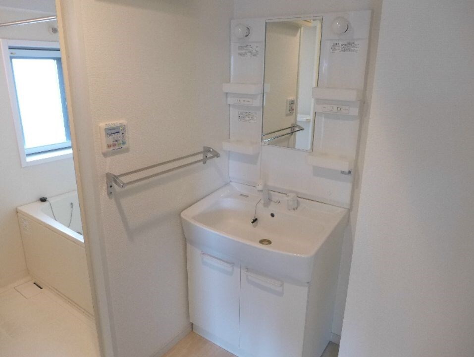 パインウェルズ Pine Well’sの物件内観写真