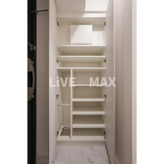 コンフォリア・リヴ豊洲キャナルの物件内観写真