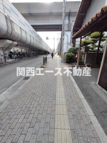 Luxe住道駅前の物件外観写真