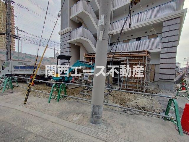 Luxe住道駅前の物件外観写真