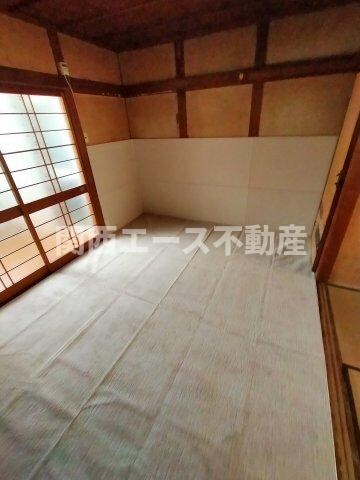 六万寺町３丁目貸家の物件内観写真