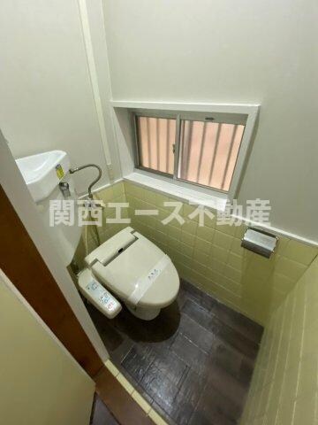 六万寺町１丁目貸家の物件内観写真