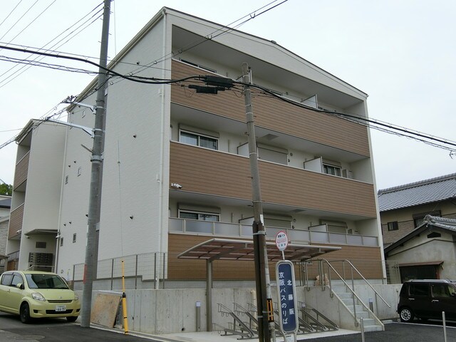 クリエオーレ藤阪元町の物件外観写真