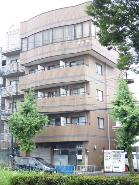 長谷川マンションの物件外観写真