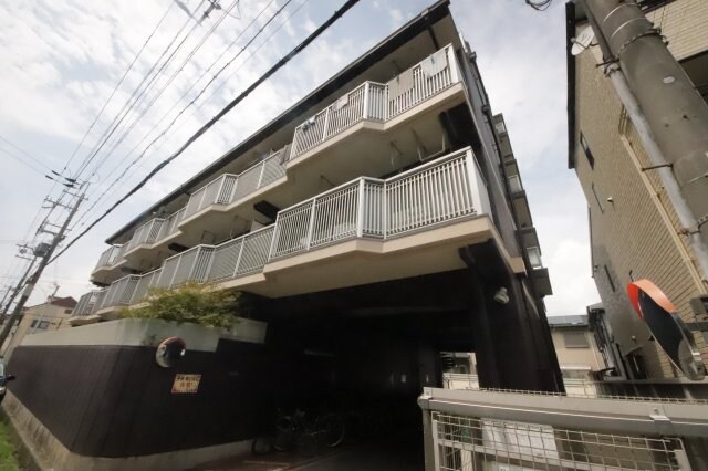 セレニティ武庫之荘の物件外観写真