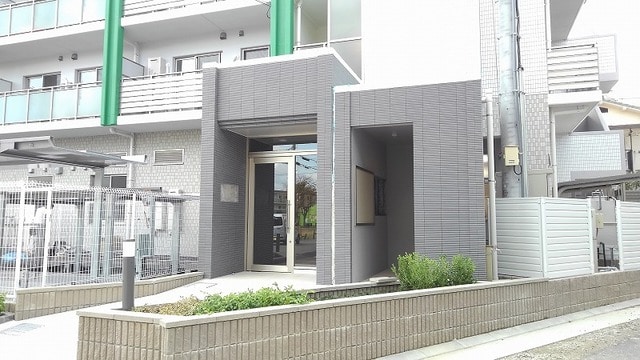 パイン　ガーデン　イケダの物件外観写真