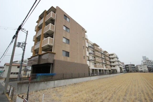 シエテ南塚口の物件外観写真