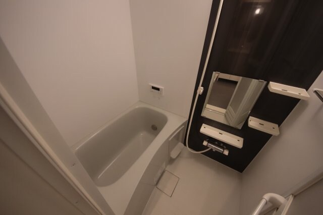 LOTUS TSUKAGUCHI IIの物件内観写真