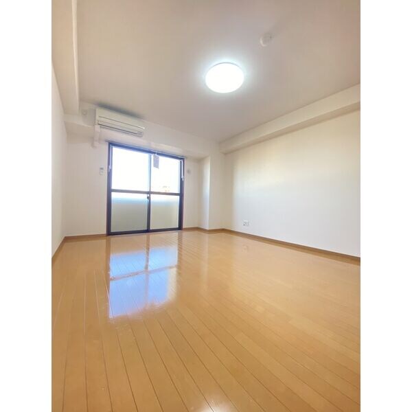 サムティ塚口レジデンスの物件内観写真