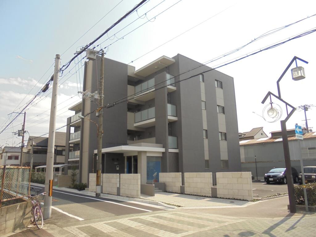 グランリールの物件外観写真