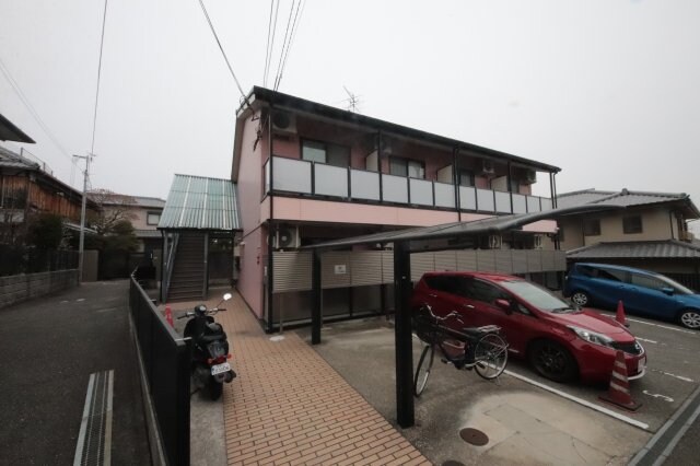 誠月ハイツの物件外観写真