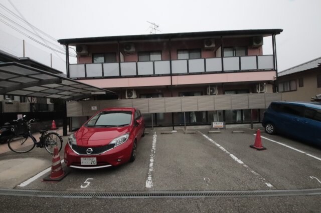 誠月ハイツの物件外観写真