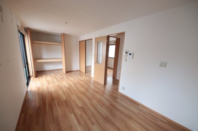 ハイツ・ツゥ・サティの物件内観写真