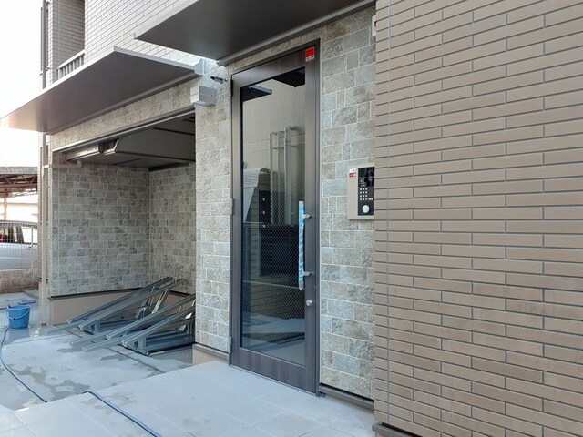 ハイツ ユベーレンの物件外観写真