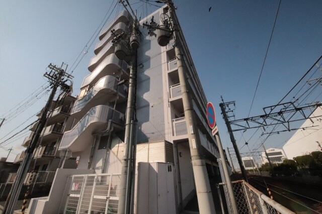 サリュー塚口の物件外観写真