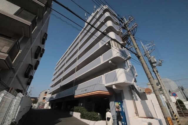 サリュー塚口の物件外観写真